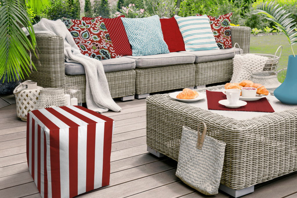 Polyester Cube Striped Indoor Outdoor Pouf Ottoman - Red