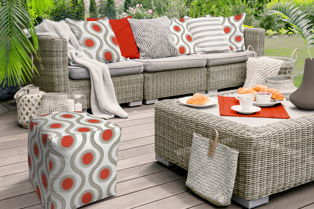 Polyester Cube Geometric Indoor Outdoor Pouf Ottoman - Gray