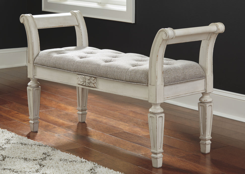 Realyn - Antique White - Accent Bench - Simple Home Plus