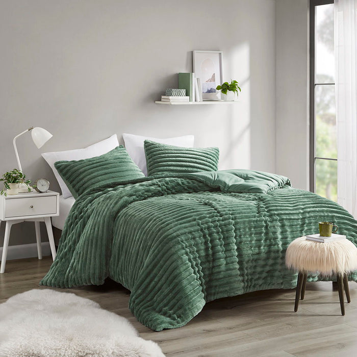 Avril - 2 Piece Corded Plush Comforter Set - Green