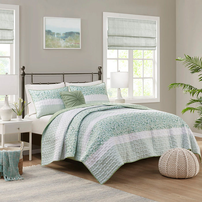 Caralie - 4 Piece King Seersucker Quilt Set With Throw Pillow - Green