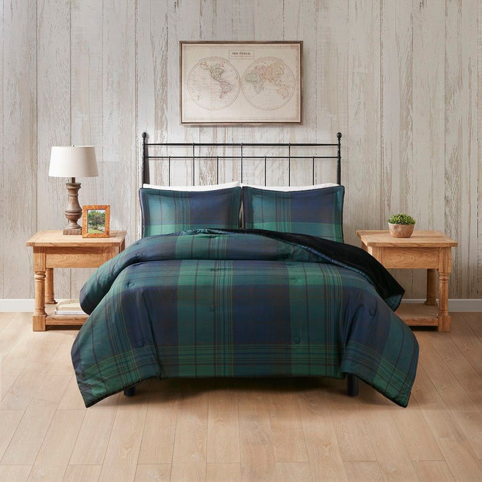 Bernston - Faux Wool to Faux Fur Down Alternative Queen Comforter Set - Green Plaid