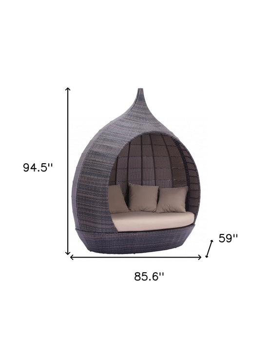 Teardrop Shaped Daybed - Brown / Beige