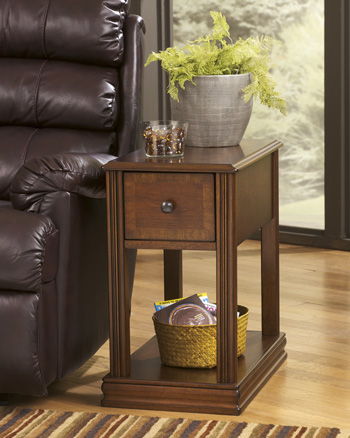 Breegin - Brown - Chair Side End Table - Removable Tray - Simple Home Plus