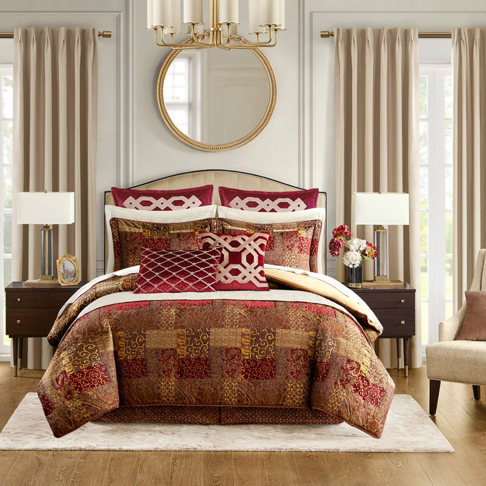 Galleria - 4 Piece Queen Red Comforter Set - Red