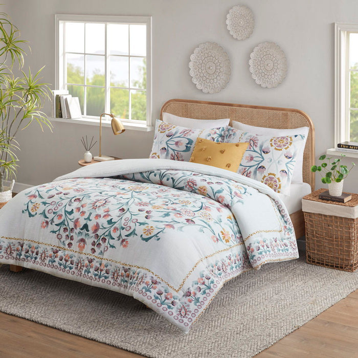 Gemma - 4 Piece Floral Comforter Set With Throw Pillow - White/Multi